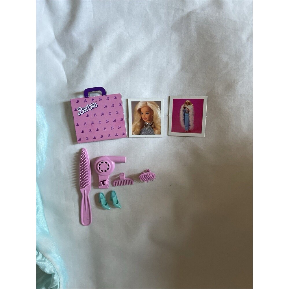 VTG 1985 Magic Moves Barbie Works! Philippines Many Accessories Shoes Etc - Picture 11 of 12